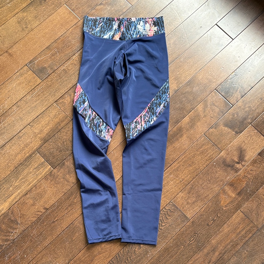 adidas Navy Leggings with Multicolor Patterned Waistband and Knee Panels
